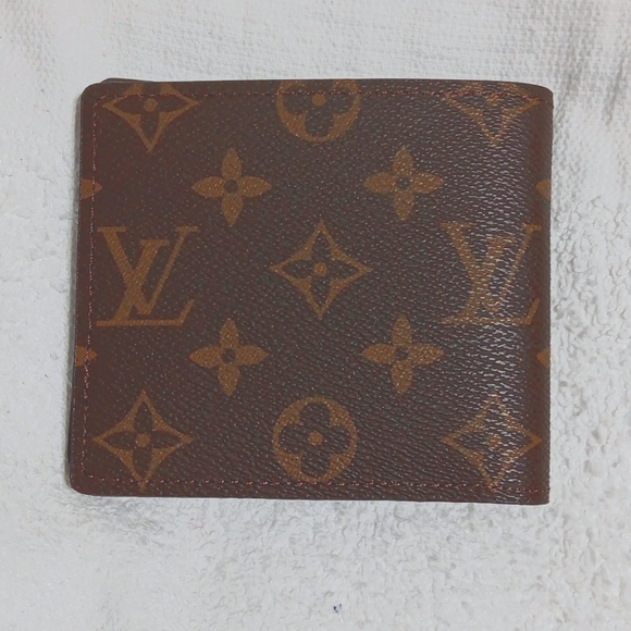 New Classic Elegant Luxury Fashion Wallet For People With Style - Picture 3 of 5